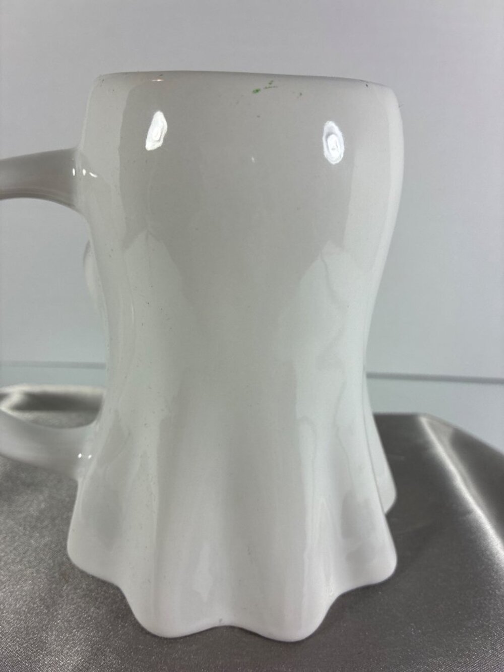 Hyde & EEK Ghost Halloween Mug - Picture 4 of 11